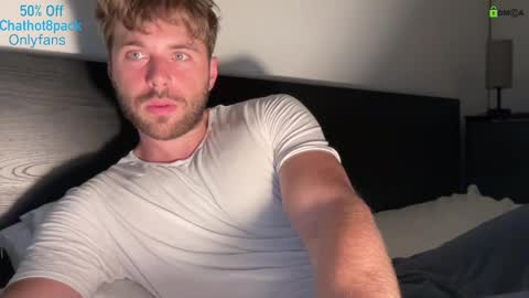 Snapshot of hot8pack01 chatting on September 11, 2025, 7:47 pm Edward aka Wolf online show from September 11, 2025, 7:47 pm