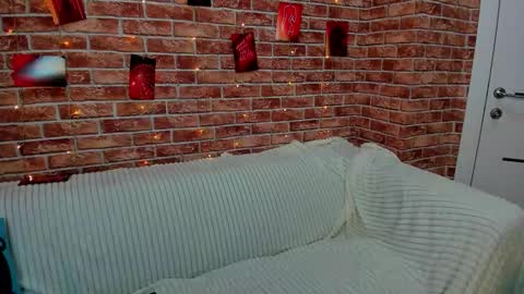 Jessica  online show from October 9, 2025, 3:26 am