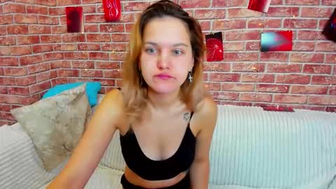 Jessica  online show from October 12, 2025, 2:54 am