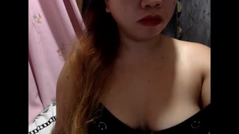 hot_april214 online show from December 19, 2025, 11:17 am