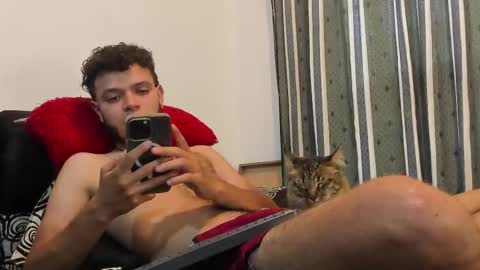 hot bad boy69 online show from November 13, 2025, 9:47 pm