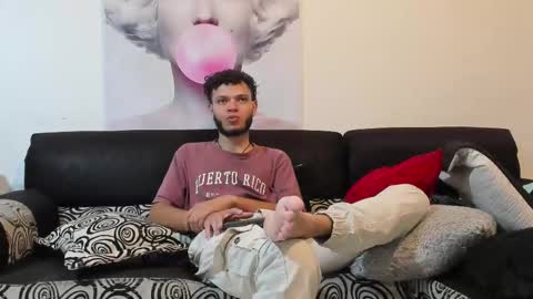 hot bad boy69 online show from December 22, 2025, 7:33 pm