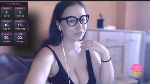 Snapshot of hot_big_ass chatting on September 25, 2025, 10:41 am v     online show from September 25, 2025, 10:41 am