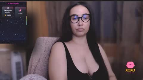 Snapshot of hot_big_ass chatting on September 28, 2025, 8:03 pm v     online show from September 28, 2025, 8:03 pm