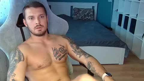 hot_cap_77 online show from September 18, 2025, 3:58 pm