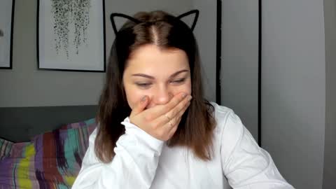 LiluCaroline online show from January 6, 2025, 4:02 pm