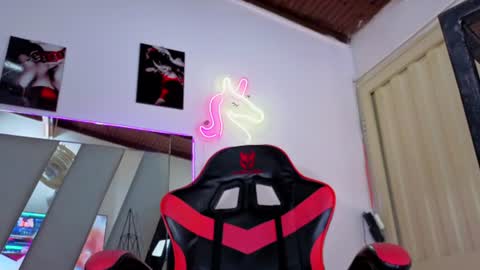 Snapshot of hot_destinyk chatting on June 21, 2026, 8:55 pm destinyk online show from June 21, 2026, 8:55 pm