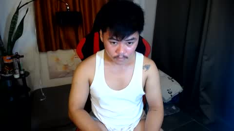 hot_emmanuel online show from July 19, 2026, 3:32 am