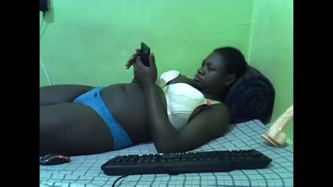 hot_girlly online show from September 19, 2025, 2:24 am