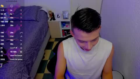 Alejandro online show from May 1, 2026, 3:11 am