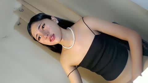 hot_little_angel18 online show from May 22, 2026, 2:51 am