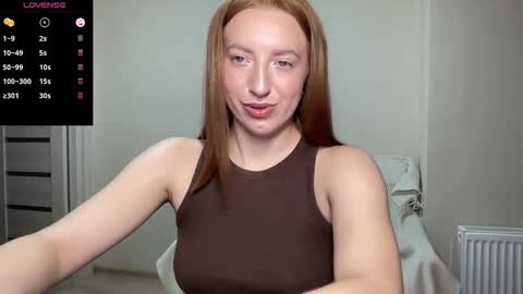 Lina online show from October 21, 2025, 5:35 pm