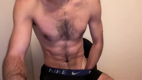 Snapshot of hot_men_athlete chatting on January 6, 2026, 9:02 am hot_men_athlete online show from January 6, 2026, 9:02 am