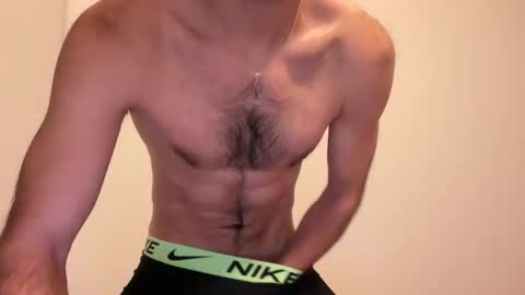 Snapshot of hot_men_athlete chatting on January 8, 2026, 9:55 am hot_men_athlete online show from January 8, 2026, 9:55 am
