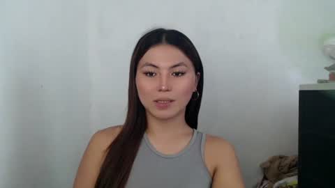 Nikki  online show from April 6, 2026, 5:41 am