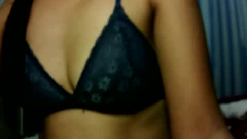 Snapshot of hot_quin11 chatting on February 4, 2025, 12:40 am hot_quin11 online show from February 4, 2025, 12:40 am