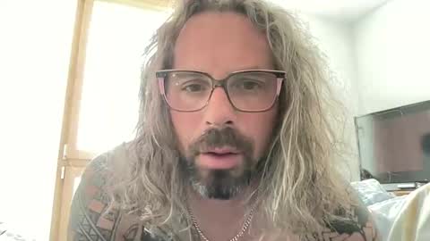 letmedoo2 online show from March 8, 2026, 8:29 am