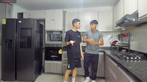 Vanesa Oliver and Andrew online show from September 28, 2025, 10:59 pm