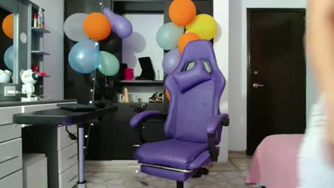 hot sexy bunny online show from February 13, 2026, 1:29 pm