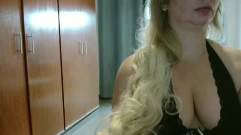 couple without tabus online show from December 13, 2025, 7:53 pm