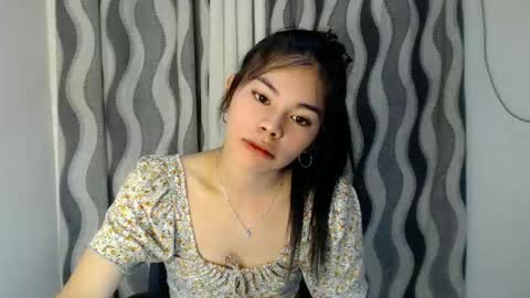 Snapshot of hot_yanna143 chatting on May 21, 2026, 6:59 pm Yanna online show from May 21, 2026, 6:59 pm