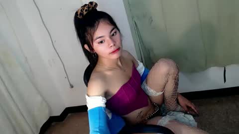 Snapshot of hot_yanna143 chatting on May 23, 2026, 11:25 am Yanna online show from May 23, 2026, 11:25 am