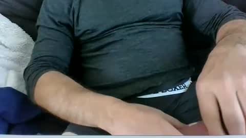 hotandhard123321 online show from March 3, 2025, 3:42 pm