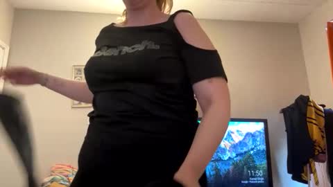 Snapshot of hotandhorny3591 chatting on May 2, 2026, 3:50 pm hotandhorny3591 online show from May 2, 2026, 3:50 pm