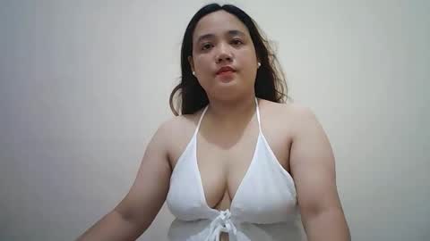 Lynn online show from September 26, 2025, 1:42 am