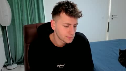 Hotboyshorny online show from March 23, 2026, 9:02 am