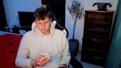 Hotboyshorny online show from April 25, 2026, 8:17 am