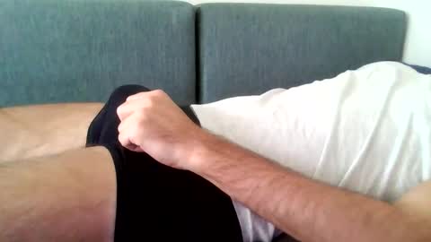 hotburrito1 online show from September 28, 2025, 8:42 am