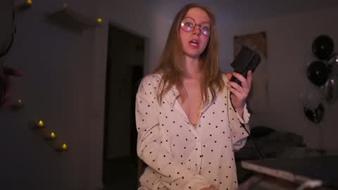 Snapshot of hotchillylovers chatting on February 2, 2025, 5:37 pm NICK AND NORA online show from February 2, 2025, 5:37 pm