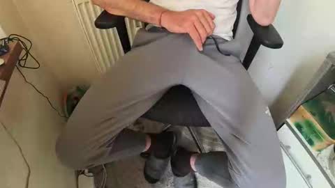 hotcockdus21 online show from October 4, 2025, 11:41 am