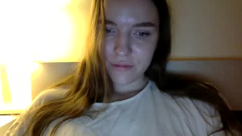 Snapshot of hoteffy chatting on December 14, 2024, 10:50 pm effy online show from December 14, 2024, 10:50 pm