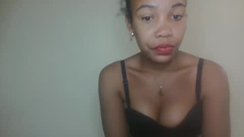 hotfelicia online show from May 10, 2026, 5:12 am