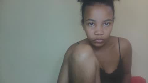 hotfelicia online show from May 12, 2026, 9:06 am