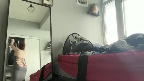 hotgirlbigbutt online show from April 18, 2026, 5:39 pm