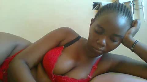 Queen online show from November 28, 2025, 1:58 pm