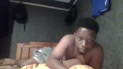 Snapshot of hotguyy001 chatting on February 25, 2025, 1:52 am hotguyy001 online show from February 25, 2025, 1:52 am