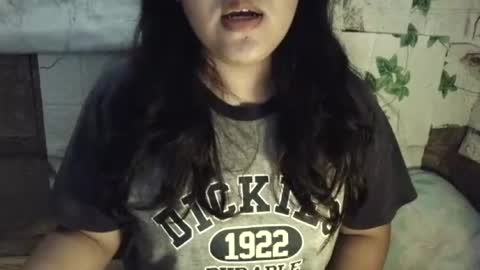 hotiemorenagurl18 online show from July 20, 2026, 4:38 am