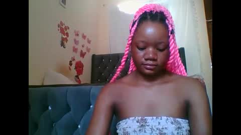 LOYCE online show from December 5, 2025, 10:35 am