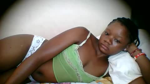 Snapshot of hotjeylee chatting on April 21, 2026, 7:47 am LOYCE online show from April 21, 2026, 7:47 am