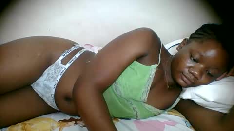 Snapshot of hotjeylee chatting on April 22, 2026, 6:42 pm LOYCE online show from April 22, 2026, 6:42 pm