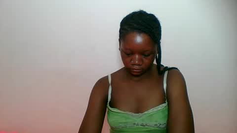 Snapshot of hotjeylee chatting on April 27, 2026, 12:41 am LOYCE online show from April 27, 2026, 12:41 am