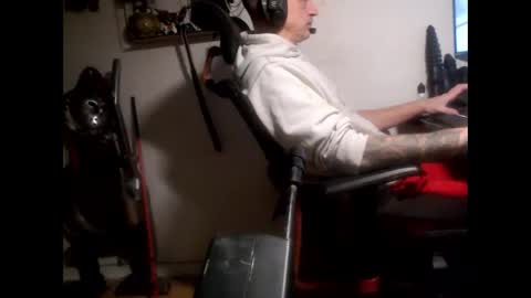 hotkinkytat online show from January 22, 2025, 10:05 pm