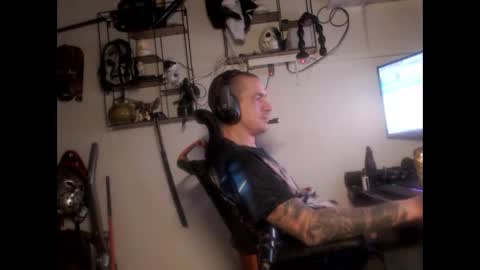 hotkinkytat online show from January 29, 2025, 5:09 am