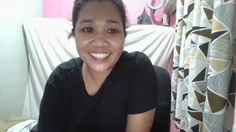 hotlavender online show from June 18, 2026, 11:58 am