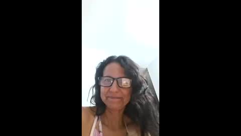 hotleny online show from April 20, 2026, 3:31 am