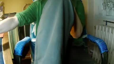 hotleopold online show from March 9, 2025, 1:14 am